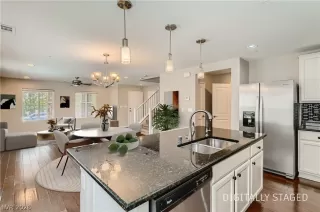 Photo #4: 2755212 Listing 