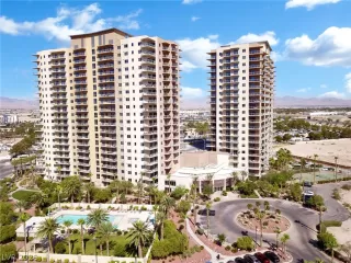 Photo #3: 2755215 Listing 