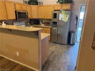 Photo #5: 2755246 Listing 