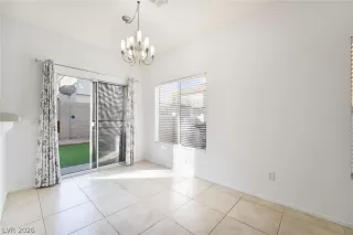 Photo #5: 2755247 Listing 