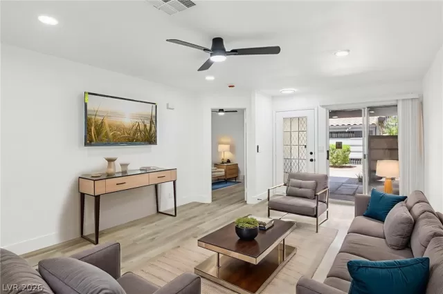 MLS: 2755275 Condo For Sale