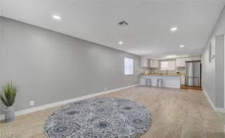 Photo #3: 2755298 Listing 