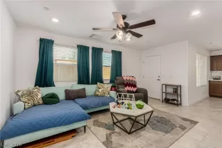 Photo #6: 2755350 Listing 