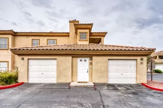 Photo #3: 2755353 Listing