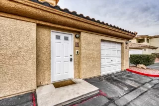 Photo #4: 2755353 Listing