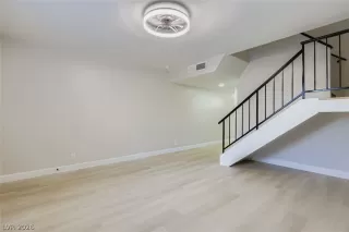 Photo #5: 2755377 Listing 