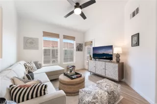 Photo #4: 2755384 Listing 