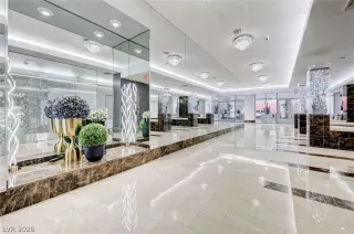 Photo #2: 2755389 Listing