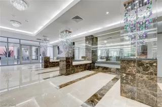 Photo #4: 2755389 Listing