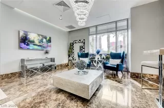 Photo #6: 2755389 Listing