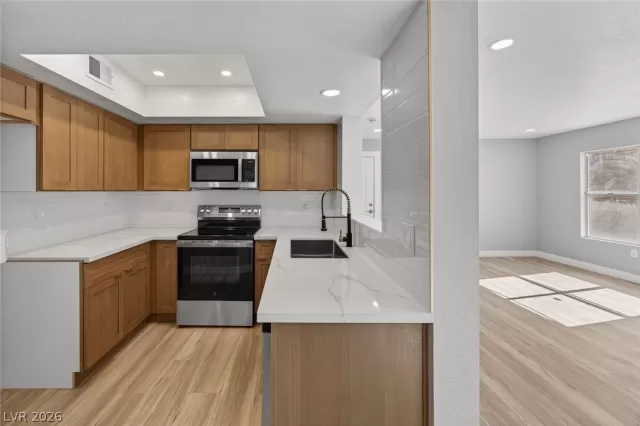 MLS: 2755425 Condo For Sale