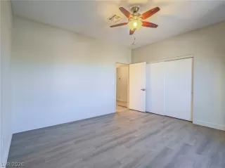 Photo #2: 2755429 Listing