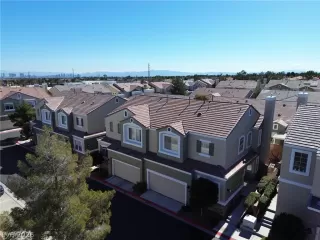 Photo #1: 2755438 Listing 