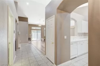 Photo #5: 2755458 Listing 