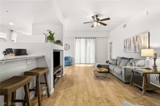 Photo #4: 2755502 Listing 