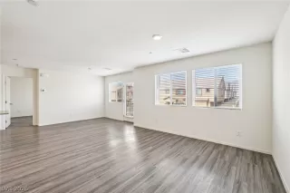 Photo #6: 2755520 Listing 