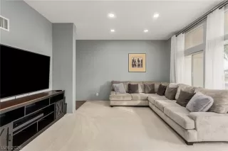 Photo #2: 2755525 Listing 