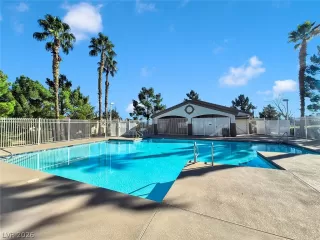 Photo #3: 2755532 Listing 