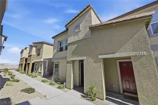 Photo #1: 2755541 Listing