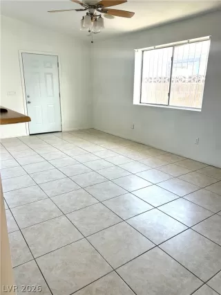 Photo #2: 2755576 Listing 