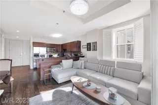 Photo #6: 2755623 Listing 