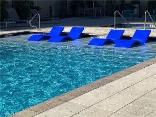 Photo #1: 2755638 Listing 