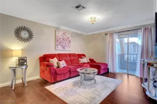 Photo #5: 2755647 Listing 