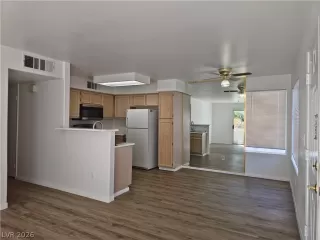 Photo #5: 2755655 Listing 