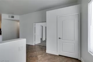 Photo #5: 2755701 Listing 