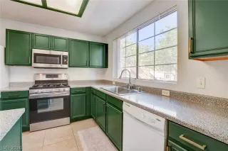 Photo #3: 2755778 Listing 