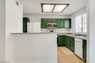 Photo #5: 2755778 Listing 