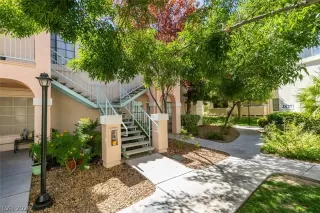 Photo #2: 2755797 Listing 