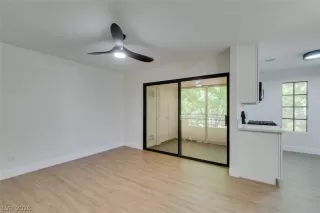 Photo #6: 2755797 Listing 