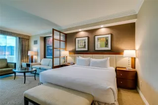 Photo #2: 2755812 Listing