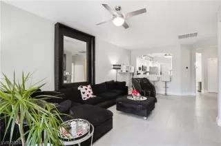 Photo #5: 2755853 Listing 