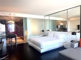 Photo #1: 2755877 Listing 