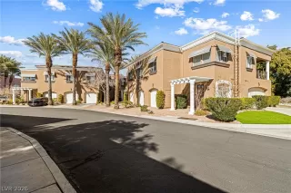 Photo #3: 2755881 Listing 