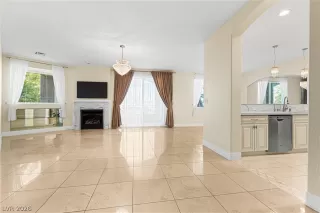 Photo #6: 2755881 Listing 