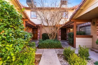 Photo #5: 2755887 Listing 