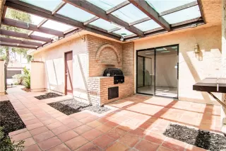 Photo #1: 2755908 Listing 