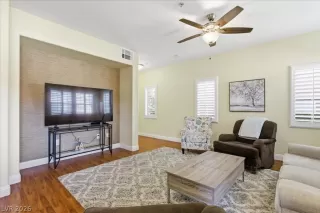 Photo #2: 2755928 Listing 