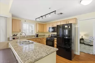 Photo #5: 2755928 Listing 