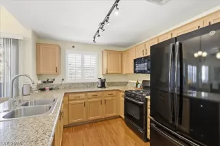 Photo #6: 2755928 Listing 