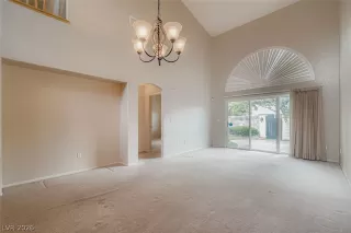 Photo #4: 2755959 Listing 