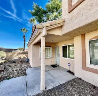 Photo #6: 2755984 Listing