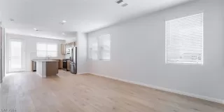 Photo #3: 2755997 Listing