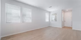 Photo #4: 2755997 Listing