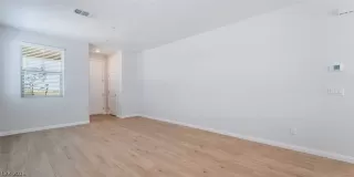 Photo #5: 2755997 Listing