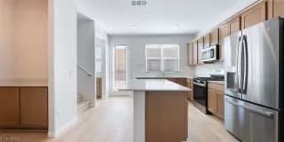 Photo #6: 2755997 Listing