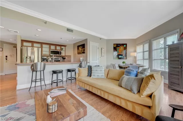 MLS: 2756010 Condo For Sale